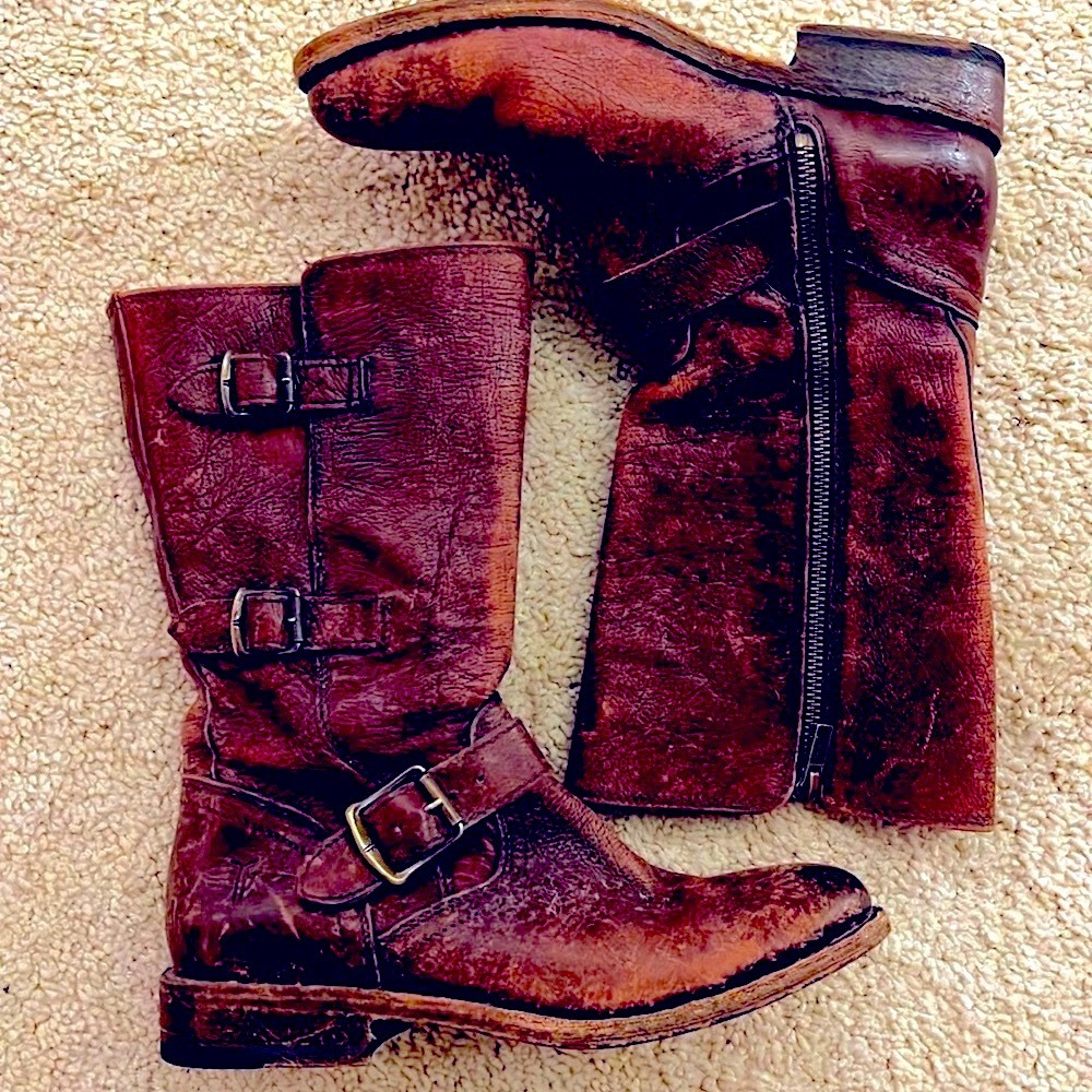Frye boots size 7 women’s worn once, too big for my daughter so selling - Picture 1 of 10